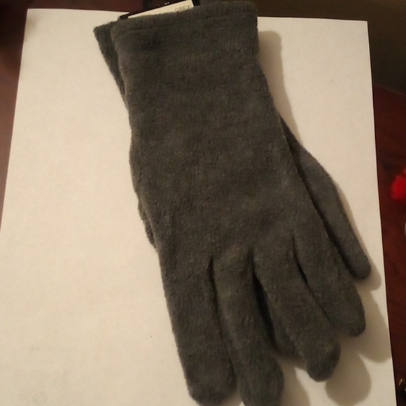 NWT - Outbrook Women's Gloves - Picture 6 of 6